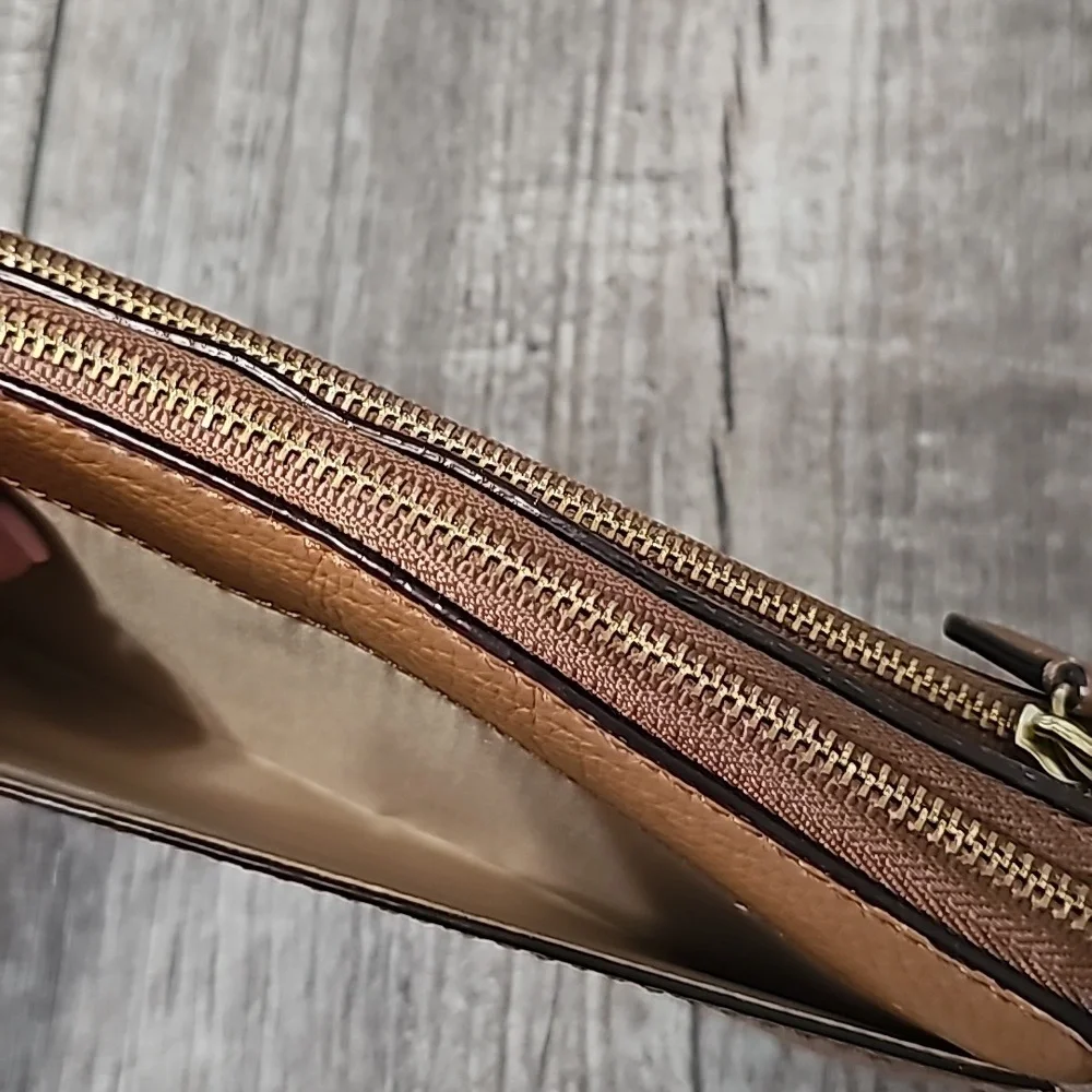 Coach Cambell Doble Zip Wallet